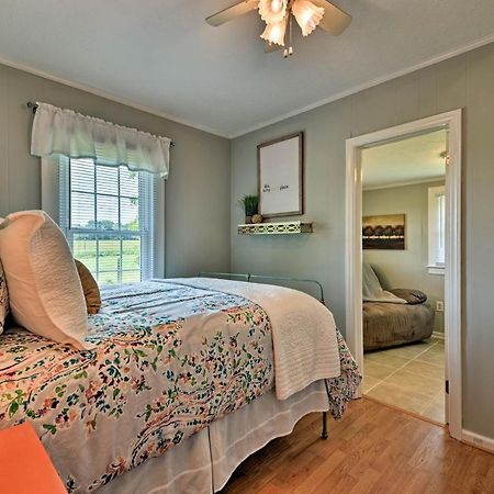 Peaceful Elkin Vacation Rental About 17 Mi To Mt Airy! 돕슨 외부 사진